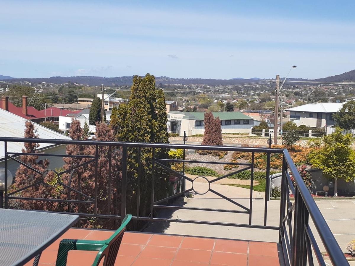 Crest Motor Inn Queanbeyan Exterior foto
