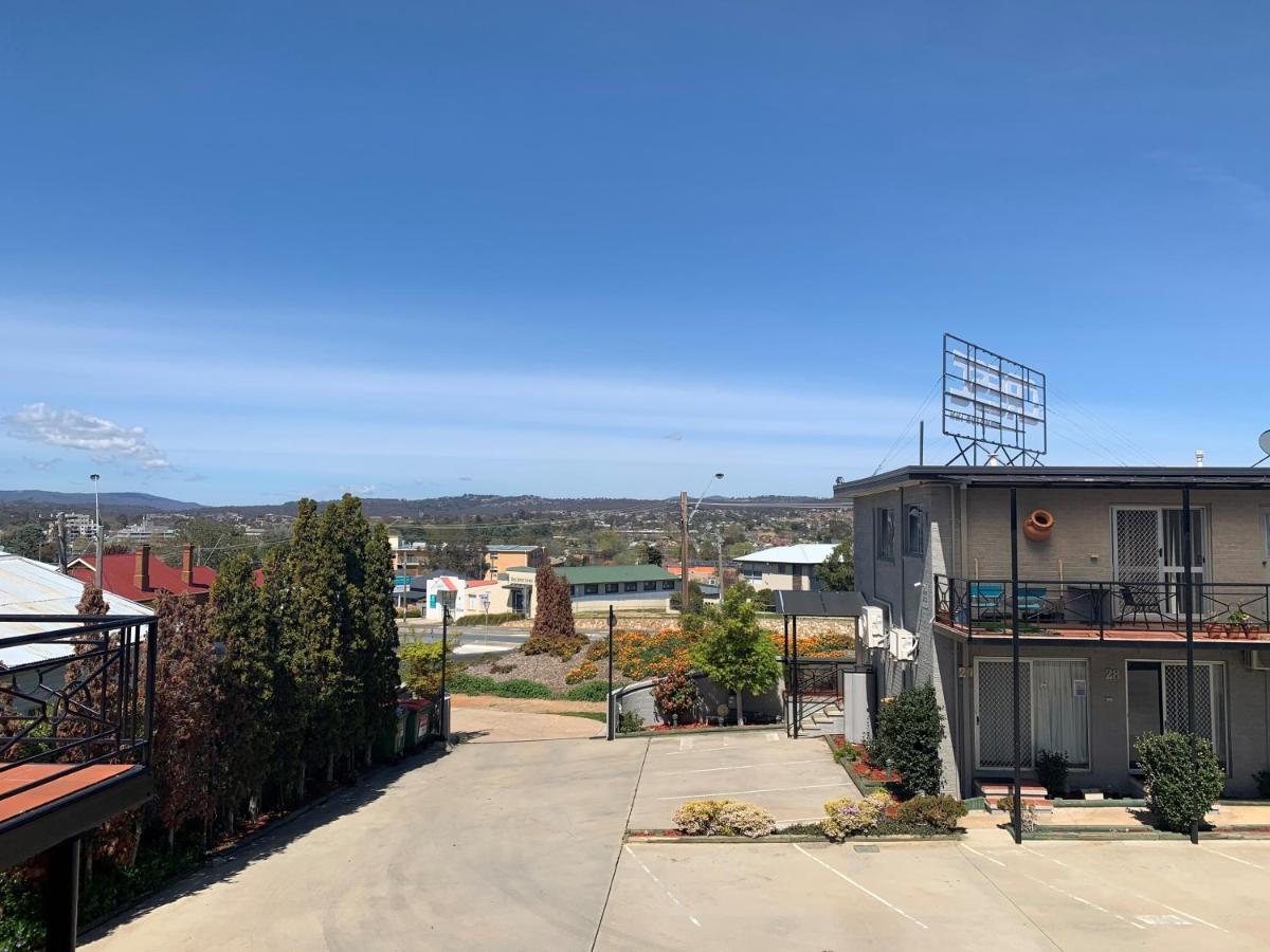 Crest Motor Inn Queanbeyan Exterior foto